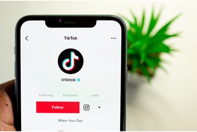 Sober TikTok: How Social Media is Changing the Conversation Around Alcohol